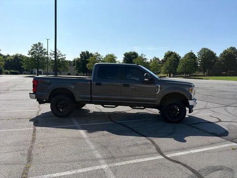 Used 2019 Ford F250 XL w/ STX Appearance Package AWD/4WD image 7
