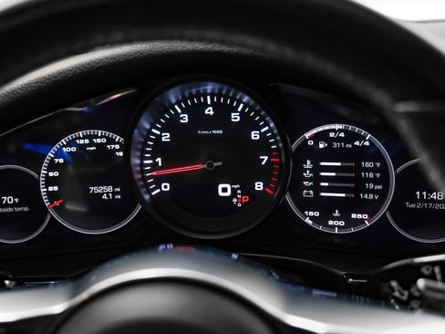 Used 2019 Porsche Panamera image 13