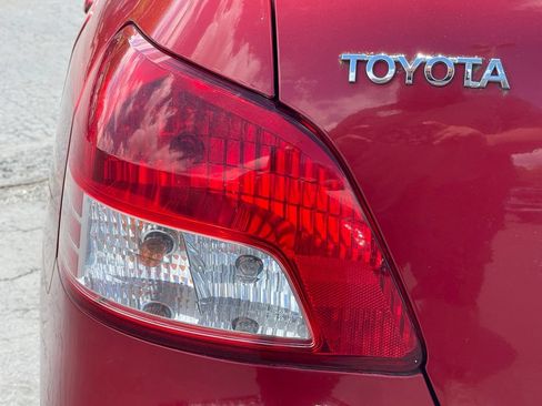 Used 2010 Toyota Yaris Sedan FWD image 7