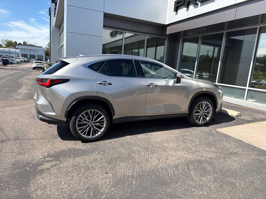 Used 2022 Lexus NX 350 AWD image 11