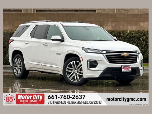 Used 2023 Chevrolet Traverse High Country w/ LPO, Floor Liner Package image 1