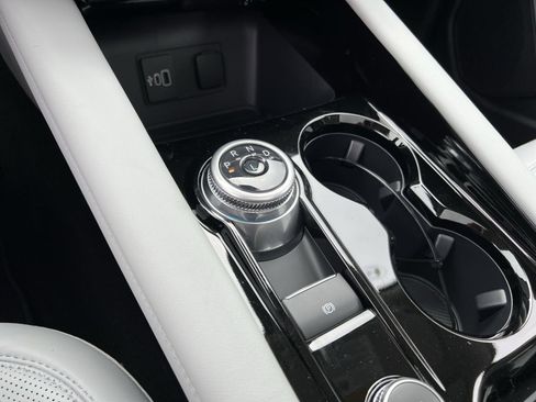 New 2026 Ford Explorer Platinum w/ LUX Leather Package image 22