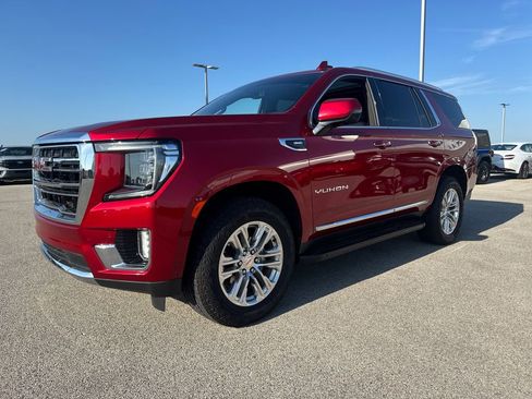 Used 2022 GMC Yukon SLT w/ SLT Premium Package AWD/4WD image 2