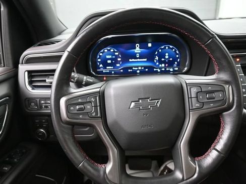 Used 2022 Chevrolet Suburban RST w/ Luxury Package AWD/4WD image 8