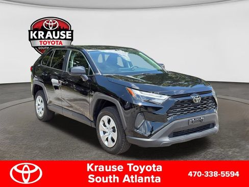 Used 2025 Toyota RAV4 LE AWD/4WD image 3