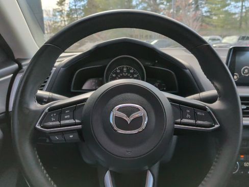 Used 2018 MAZDA MAZDA3 Touring image 14