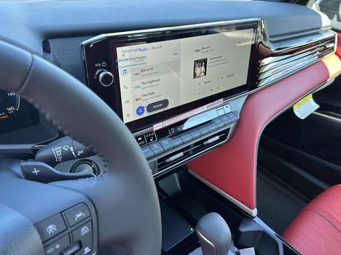 New 2026 Toyota Camry SE FWD image 21
