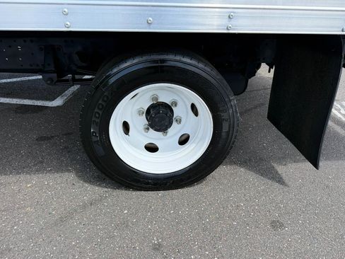 Used 2019 Isuzu NPR image 8