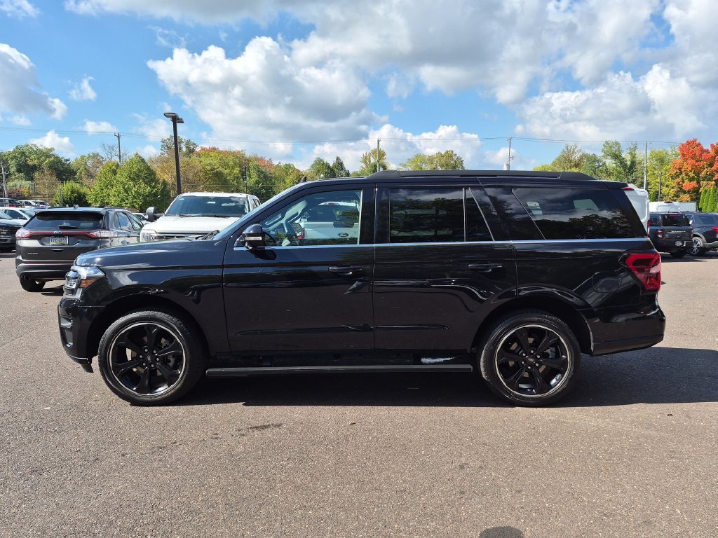 Certified 2023 Ford Expedition Limited AWD/4WD image 6
