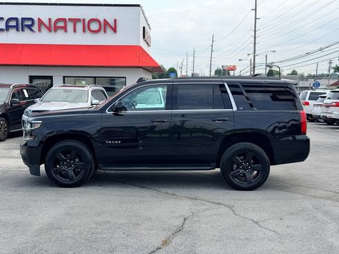 Used 2019 Chevrolet Tahoe LT w/ LT Midnight Edition AWD/4WD image 3