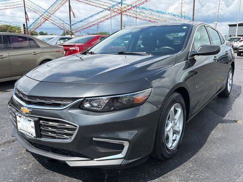 Used 2017 Chevrolet Malibu LS FWD image 3