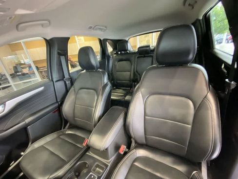 Used 2025 Ford Escape Platinum AWD/4WD image 14