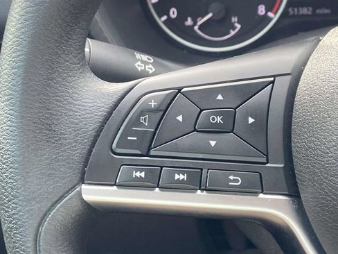 Used 2025 Nissan Sentra SV FWD image 20