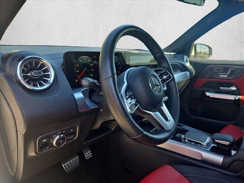 Certified 2022 Mercedes-Benz GLB 250 image 10