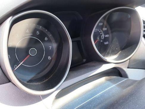 Used 2015 Hyundai Elantra SE w/ Option Group 02 FWD image 17