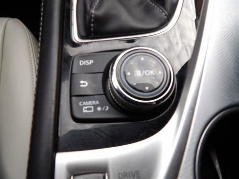 Used 2021 INFINITI Q50 Luxe w/ All Weather Package image 21