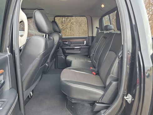 Used 2014 RAM 2500 Laramie w/ Black Appearance Group image 11