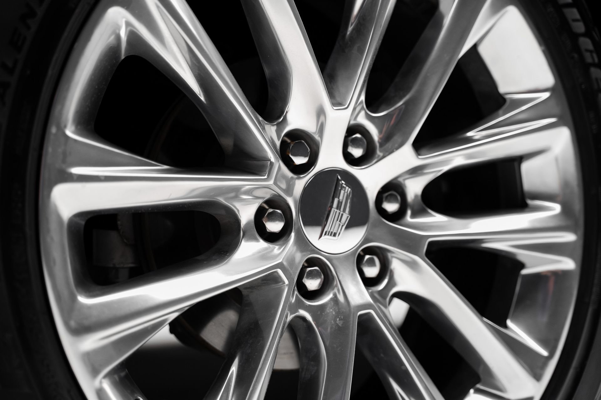Used 2020 Cadillac Escalade Luxury RWD image 18