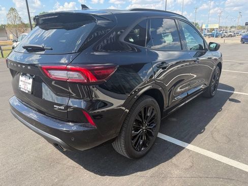 Used 2025 Ford Escape ST-Line Elite AWD/4WD image 6