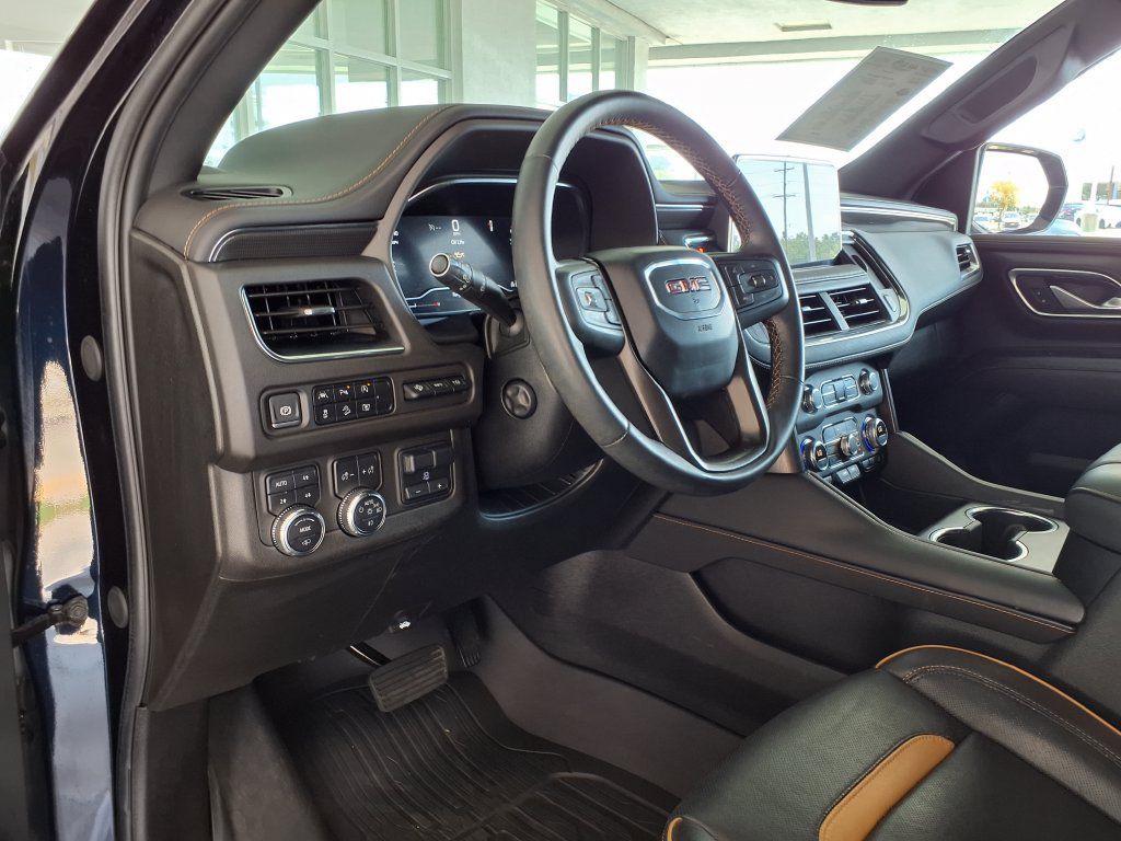 Used 2024 GMC Yukon AT4 w/ AT4 Premium Plus Package AWD/4WD image 23
