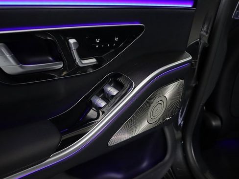 Certified 2022 Mercedes-Benz S 500 4MATIC w/ AMG Line Package image 14