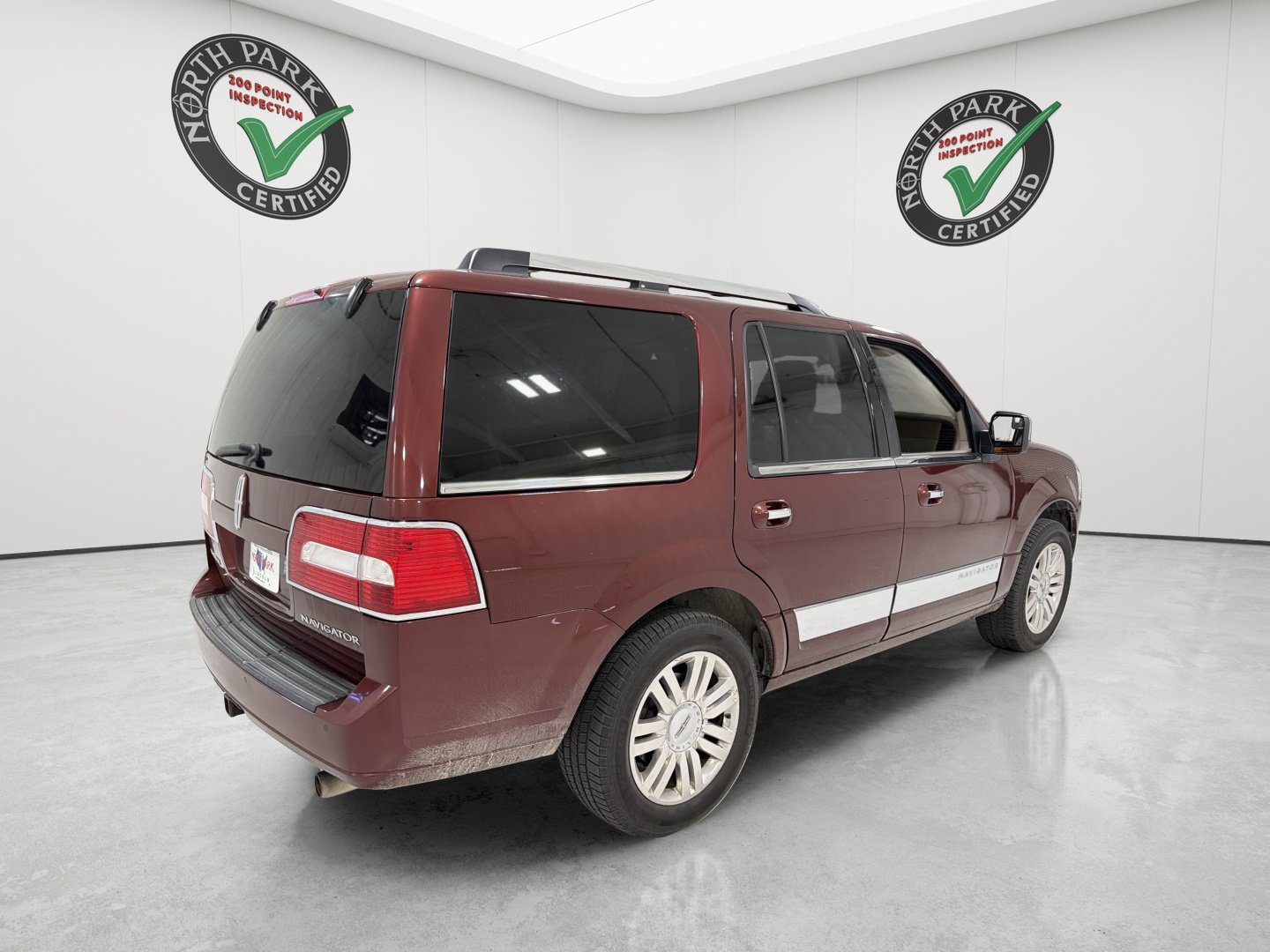 Used 2012 Lincoln Navigator 2WD image 5