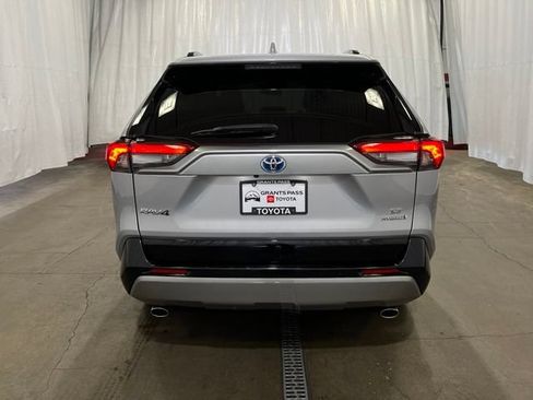 Certified 2024 Toyota RAV4 SE AWD/4WD image 5