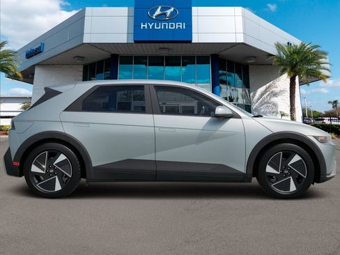 New 2026 Hyundai Ioniq 5 SEL RWD image 6