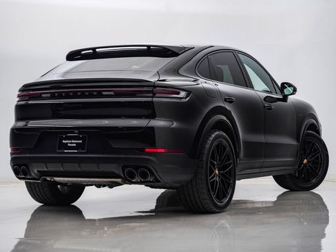 Certified 2025 Porsche Cayenne E-Hybrid Coupe AWD/4WD image 11