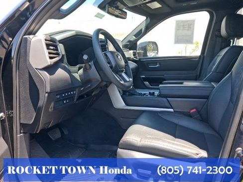 Used 2025 Toyota Sequoia Limited AWD/4WD image 21