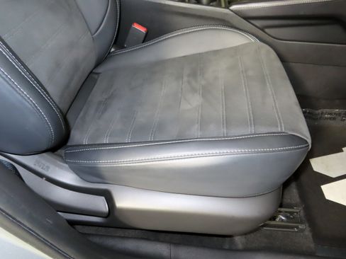 Used 2024 Mitsubishi Outlander SE image 33