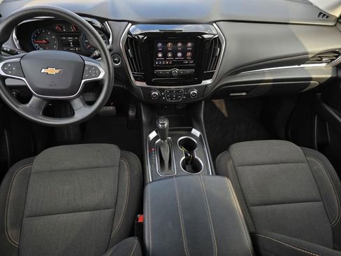 Used 2020 Chevrolet Traverse LS image 27