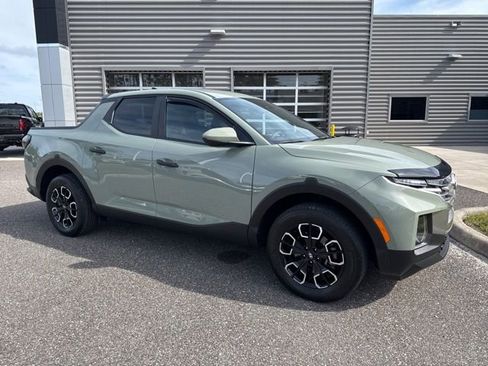 Used 2024 Hyundai Santa Cruz SE image 2