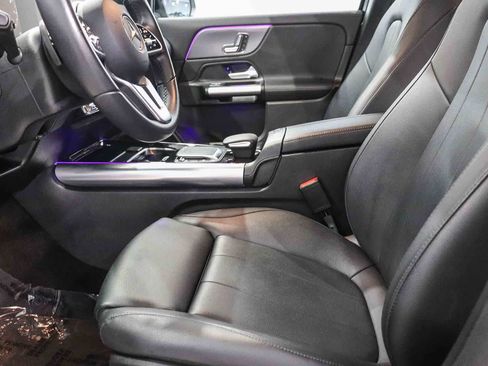 Certified 2023 Mercedes-Benz GLA 250 image 17