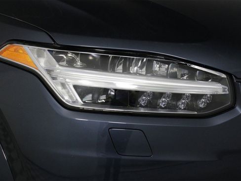 Certified 2023 Volvo XC90 T8 Ultimate w/ Protection Package Premier image 26