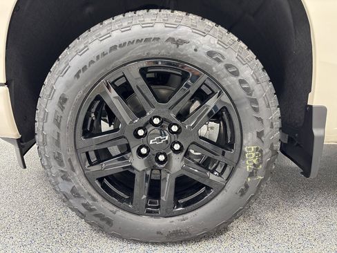 New 2026 Chevrolet Silverado 1500 RST image 38