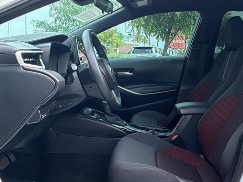 Used 2025 Toyota Corolla SE image 24