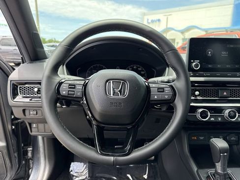Used 2025 Honda Civic Sport image 36