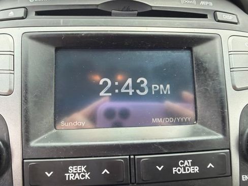 Used 2015 Hyundai Tucson SE FWD image 18