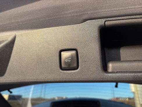 Used 2023 Ford Escape Platinum AWD/4WD image 33