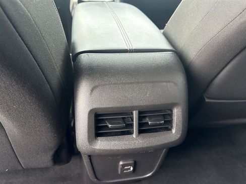 Used 2023 GMC Terrain SLE w/ Driver Convenience Package FWD image 20