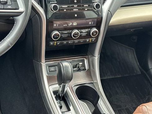 Used 2019 Subaru Ascent Touring w/ Popular Package #3 image 21