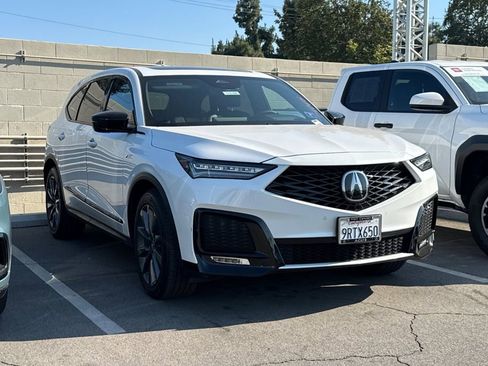 Used 2025 Acura MDX A-Spec AWD/4WD image 2