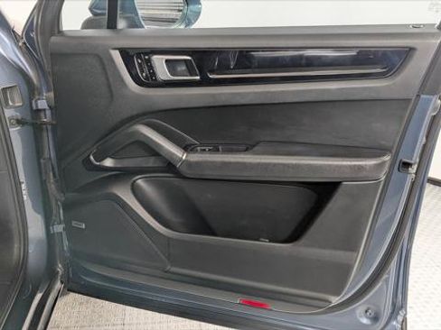Used 2019 Porsche Cayenne image 22