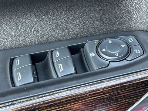 Used 2020 GMC Sierra 1500 SLE w/ SLE Value Package image 12