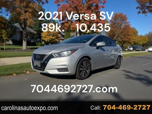 Used 2021 Nissan Versa SV image 1