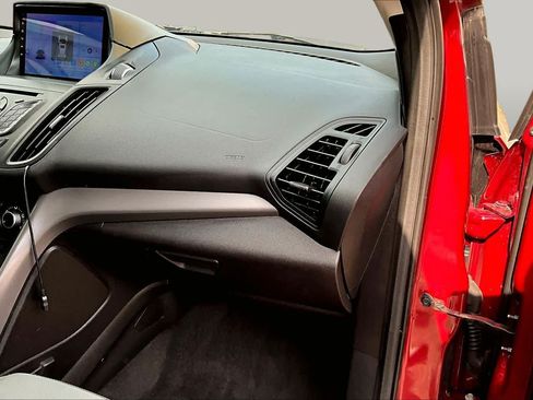Used 2015 Ford Escape SE FWD image 19