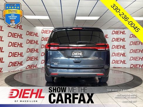 Used 2021 Chrysler Pacifica Touring w/ Cold Weather Group FWD image 6
