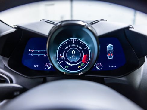 Used 2022 Aston Martin DBS Superleggera RWD image 44