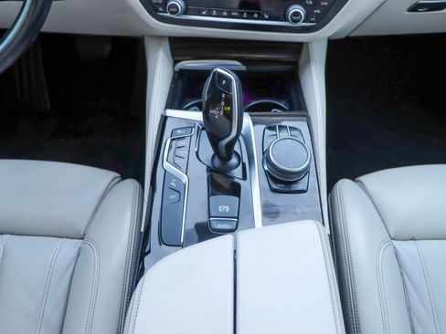 Used 2018 BMW 540i image 27